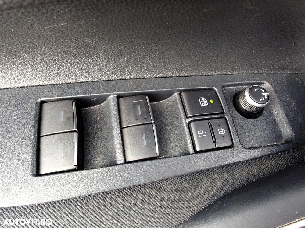 Toyota Corolla 1.8 HSD Dynamic - 15