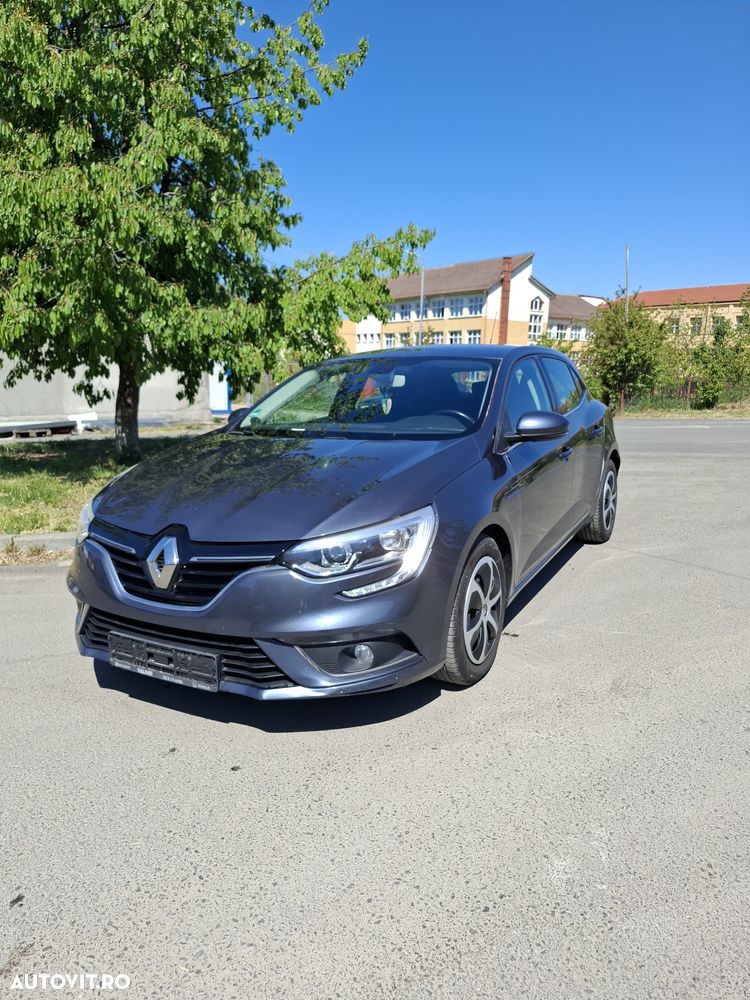 Renault Megane - 1