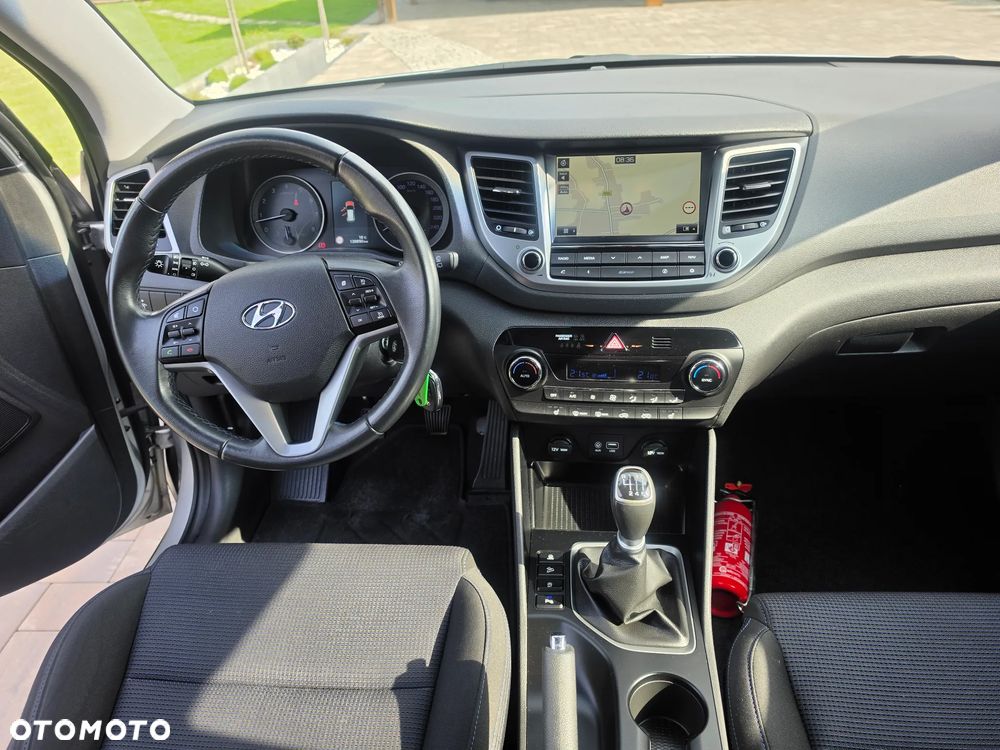 Hyundai Tucson blue 1.6 GDi 2WD Intro Edition - 32