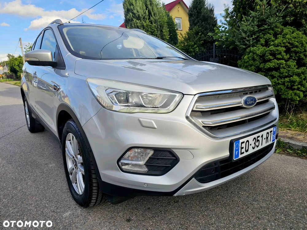 Ford Kuga 2.0 TDCi 2x4 Titanium - 2