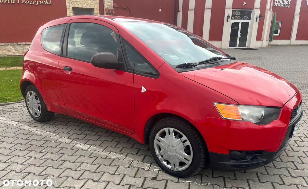Mitsubishi Colt - 1