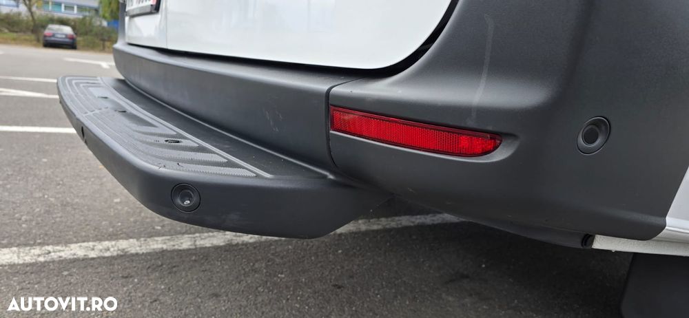 Mercedes-Benz Sprinter - 15