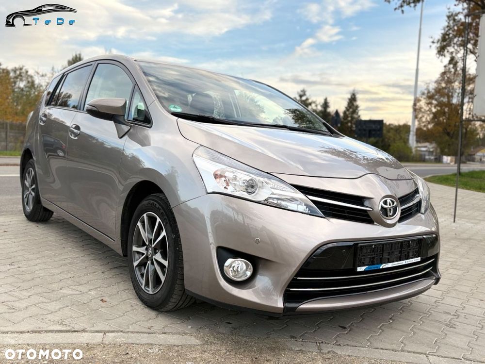 Toyota Verso 1.6 D-4D Prestige - 4