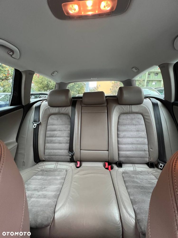 Volkswagen Passat Variant - 28