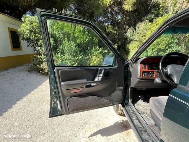 Jeep Grand Cherokee 2.5 TD Official - 6