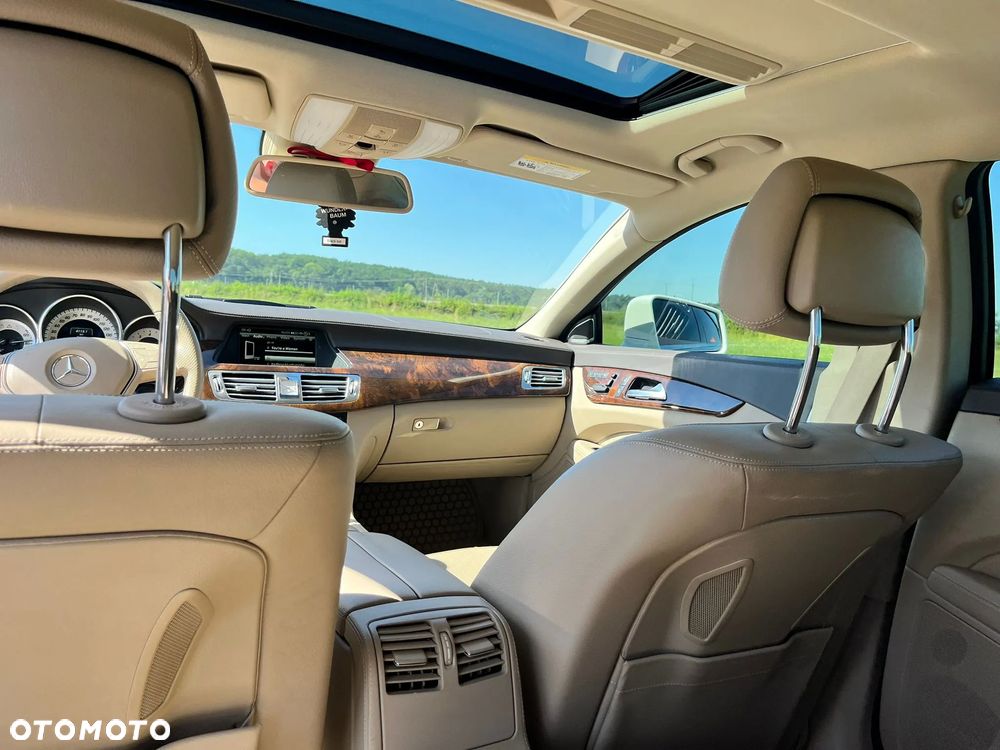 Mercedes-Benz CLS 500 4Matic 7G-TRONIC - 15