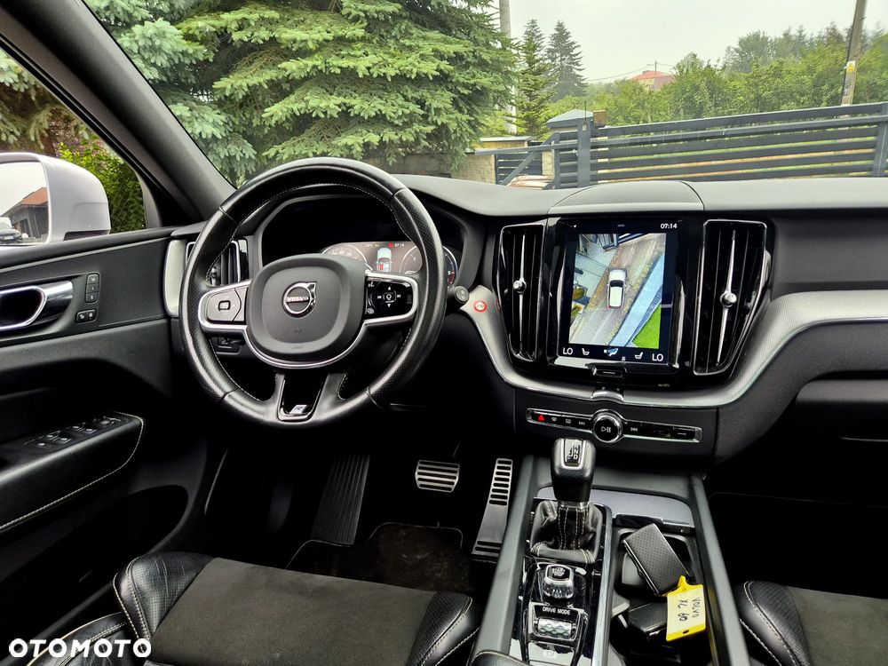 Volvo XC 60 D4 AWD R-Design - 5