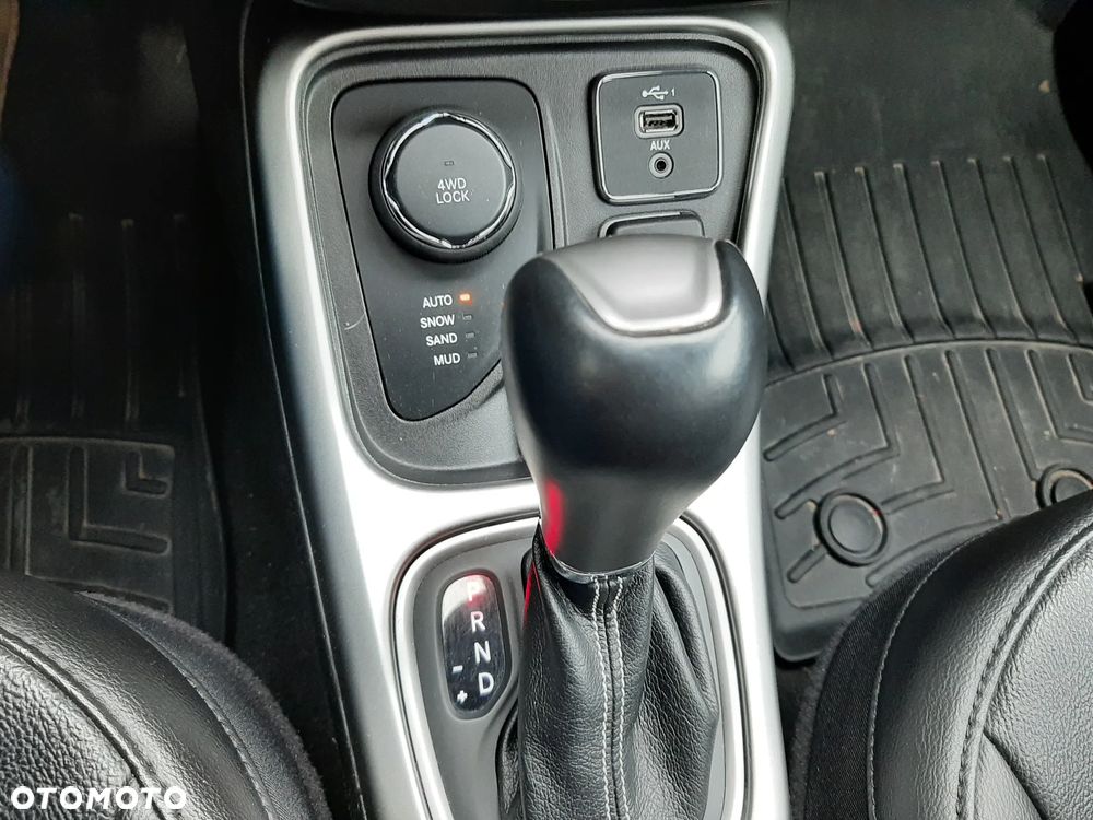 Jeep Compass - 35