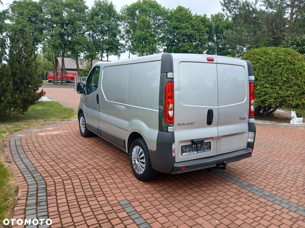 Renault TRAFIC - 4