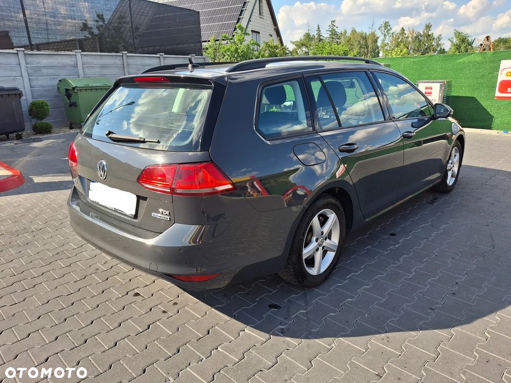Volkswagen Golf 1.6 TDI BlueMotion Trendline - 4