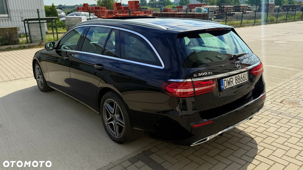 Mercedes-Benz Klasa E 300 de 4Matic 9G-TRONIC AMG Line - 34