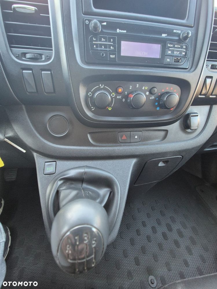 Renault Trafic Talento 120koni Long 143Tys km Klima Super stan - 14