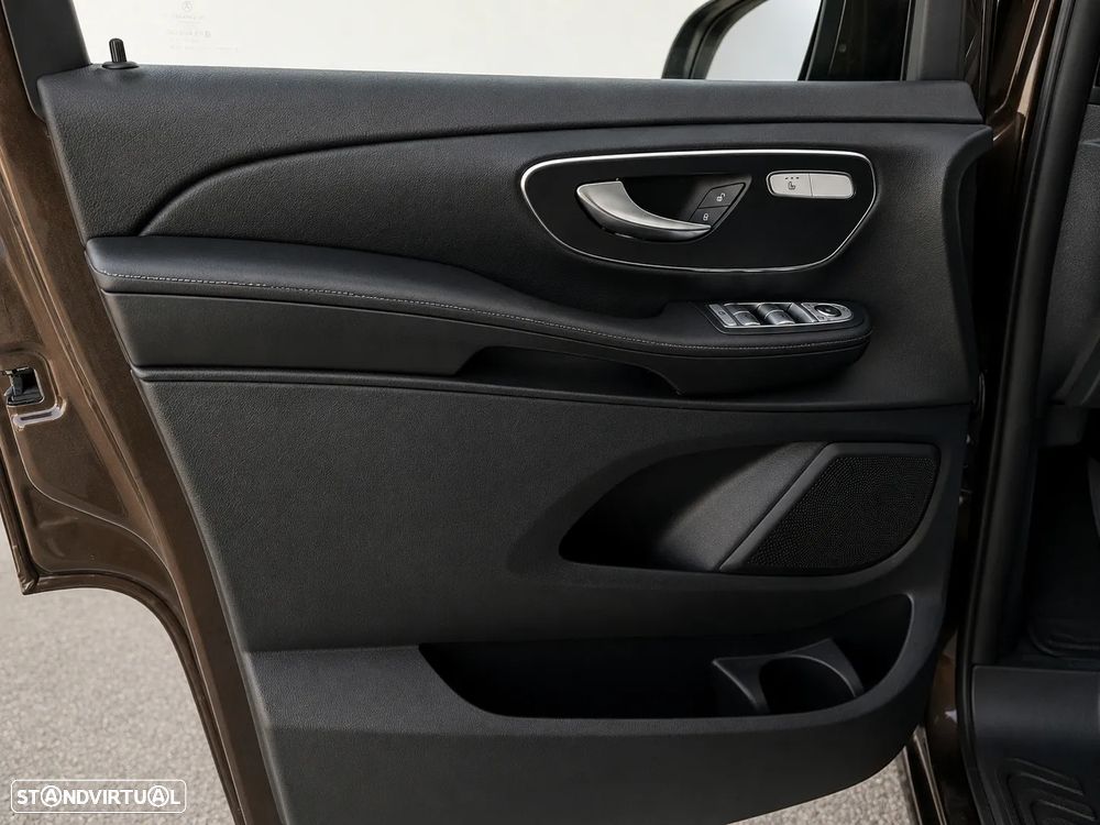 Mercedes-Benz V 220 d Longo Avantgarde Aut. - 19
