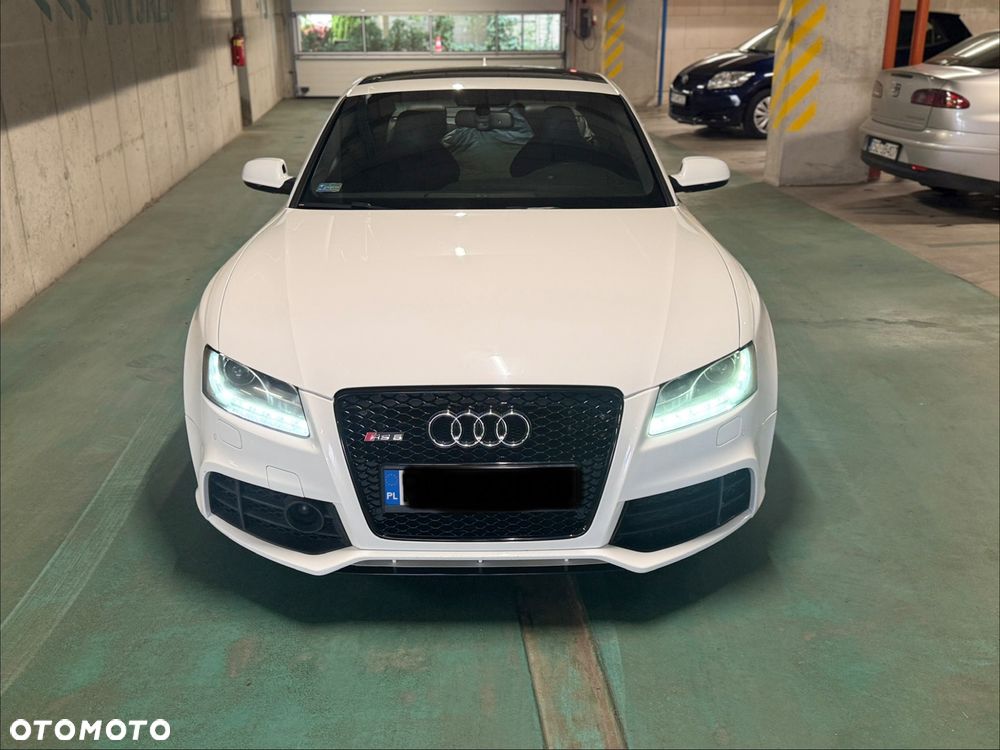 Audi RS5 Coupé Standard - 23