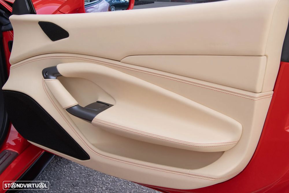 Ferrari F8 Tributo Spider - 34