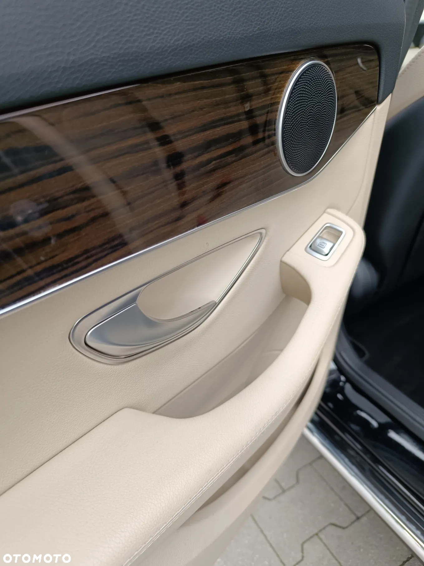 Mercedes-Benz Klasa C 300 7G-TRONIC AMG Line - 22