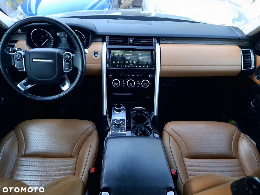 Land Rover Discovery 3.0 TD6 HSE Luxury - 13