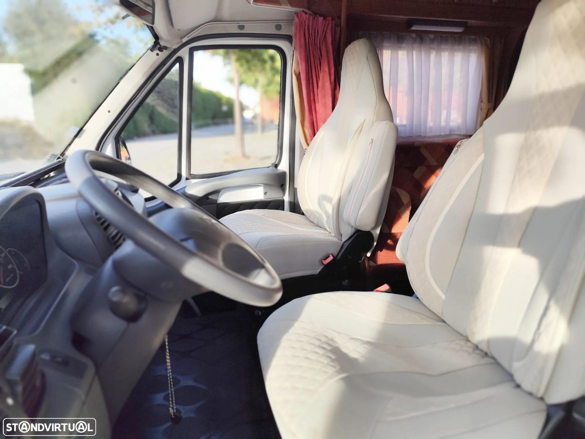 Hymer Car Eriba - 8