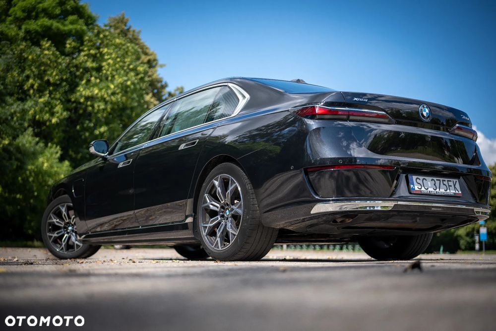 BMW Seria 7 750e xDrive - 6