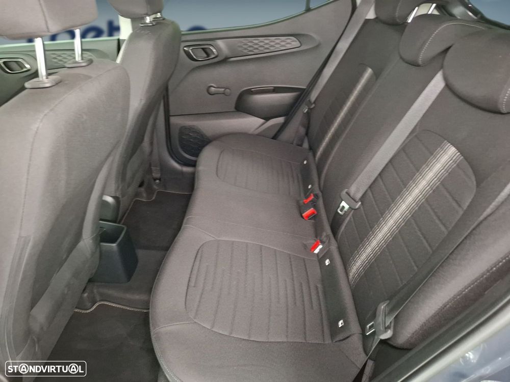 Hyundai i10 1.0 Comfort — fotografia 11