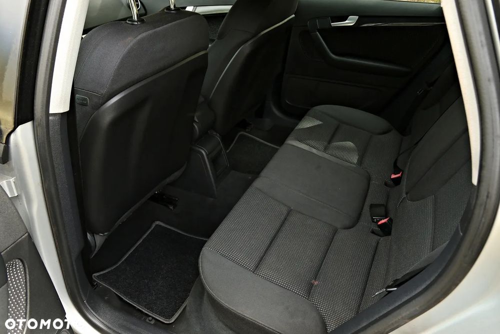 Audi A3 Sportback 2.0 TDI Ambiente - 7