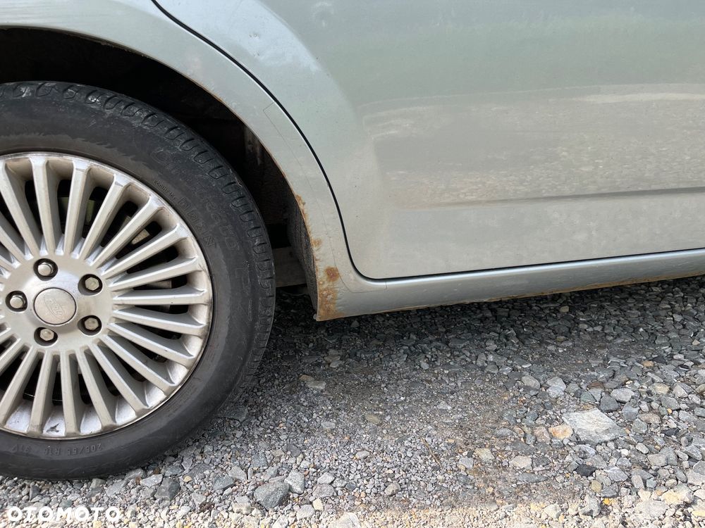 Ford Mondeo - 13
