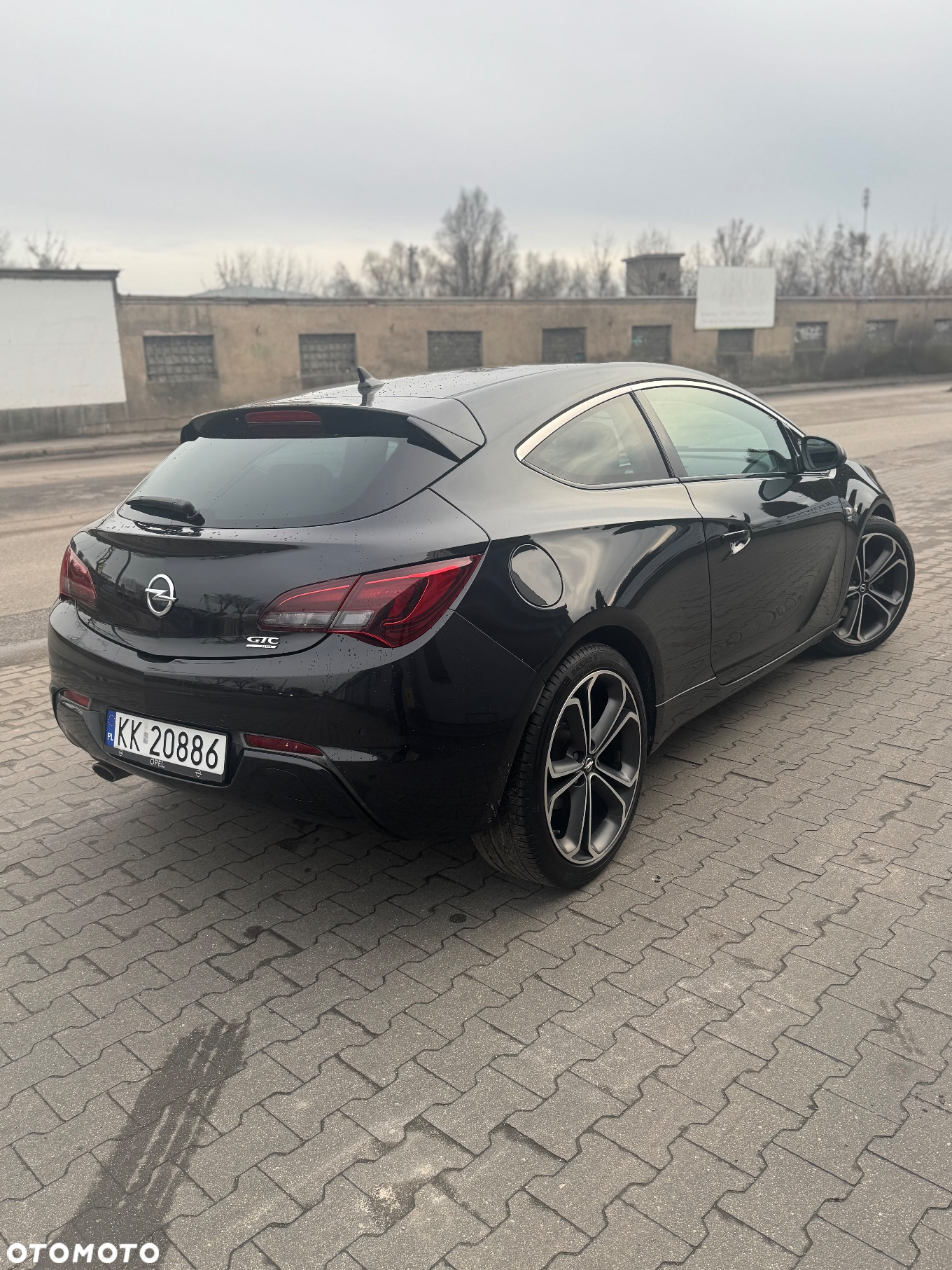 Opel Astra IV GTC 1.6 T SIDI Sport S&S - 19