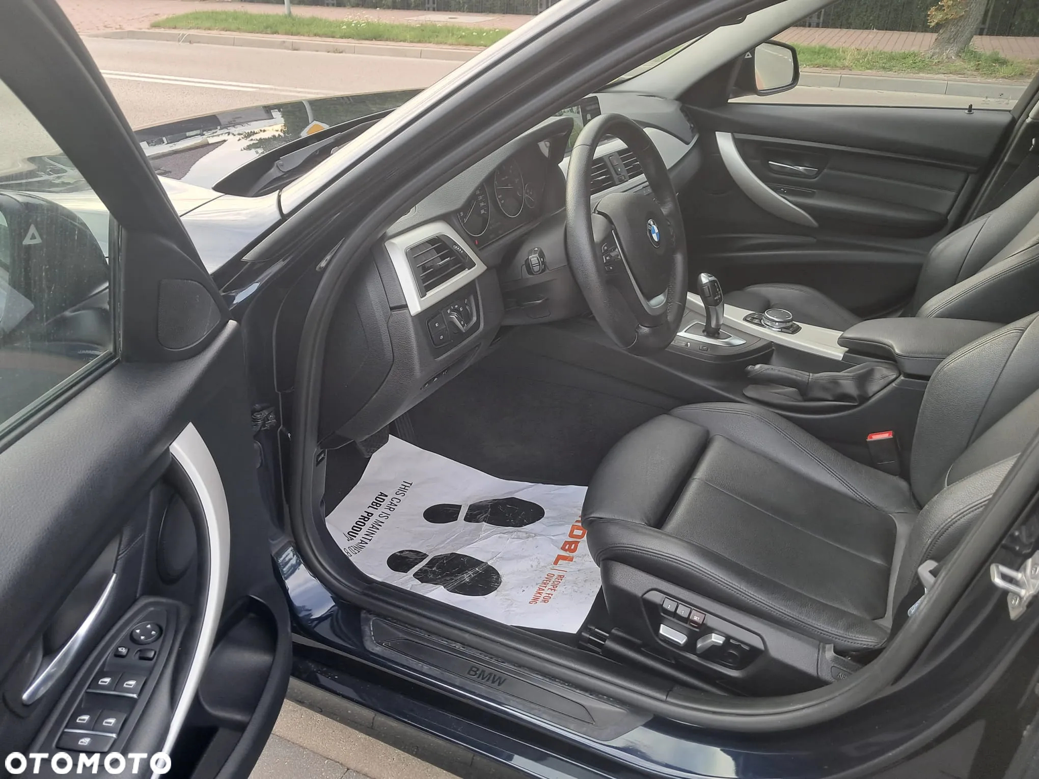 BMW Seria 3 330d M Sport - 10