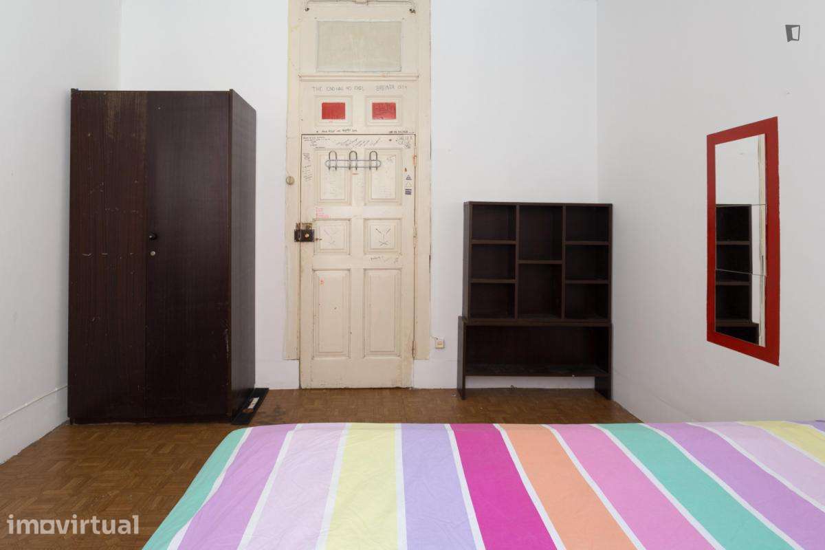 Quarto - localizado em Cedofeita Porto - Grande imagem: 4/24