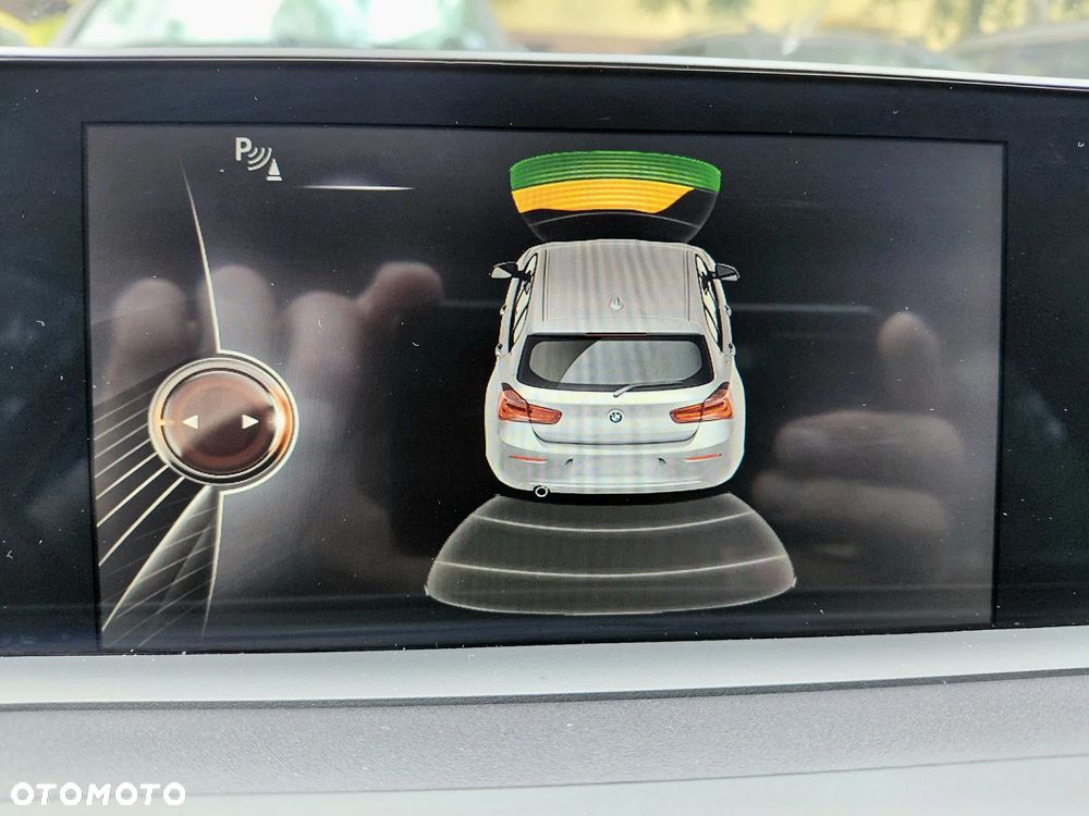 BMW Seria 1 120d Sport-Aut Sport Line - 23