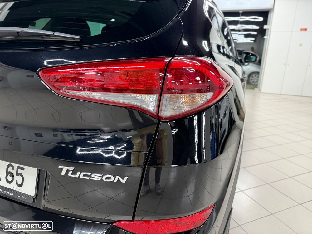 Hyundai Tucson 1.7 CRDi Executive - 6