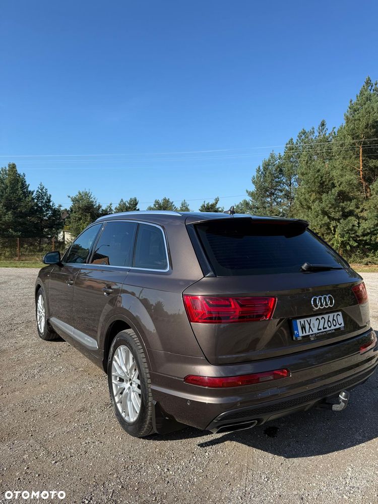 Audi Q7 2016 photo 5