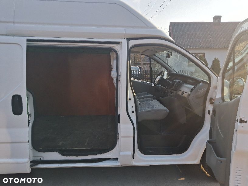 Renault Trafic - 8