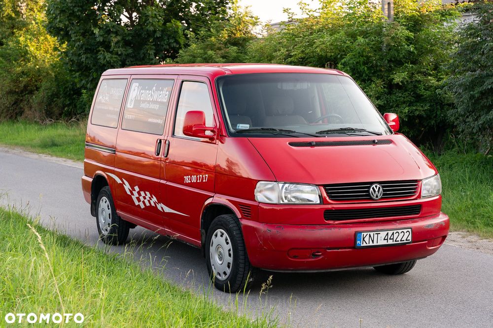 Volkswagen Caravelle - 1