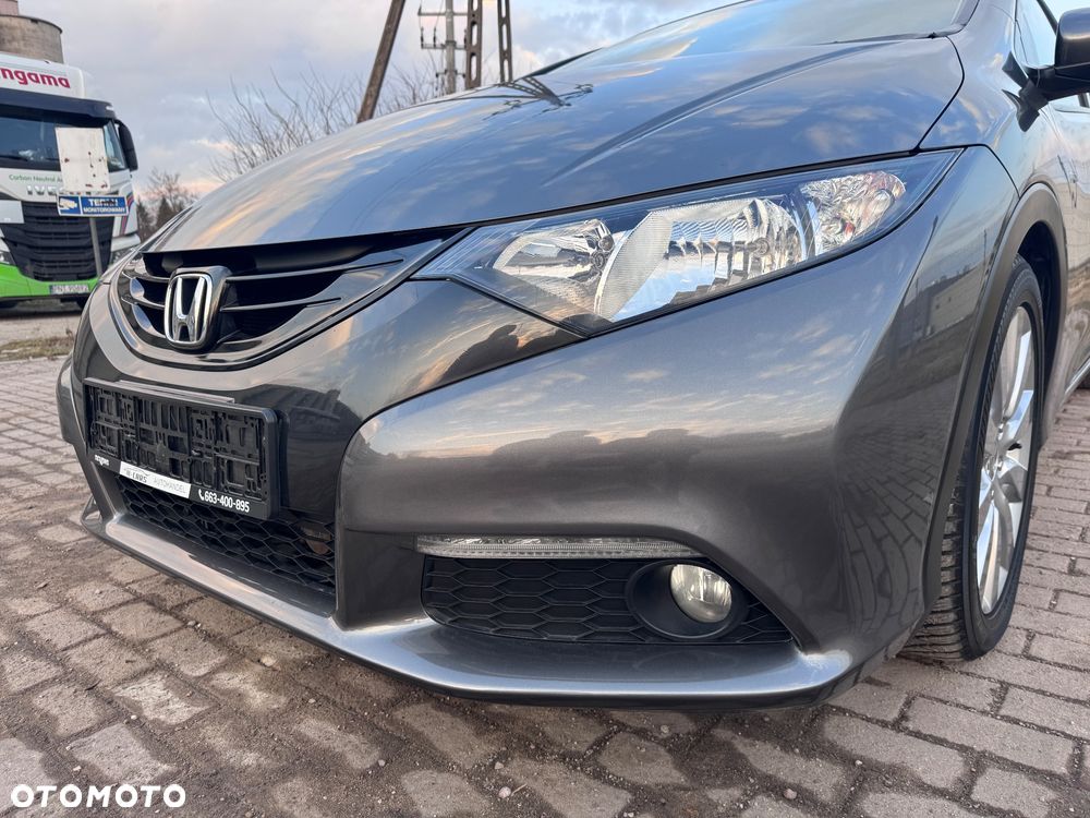 Honda Civic 1.8 i-VTEC Automatik Executive Black Edition - 9