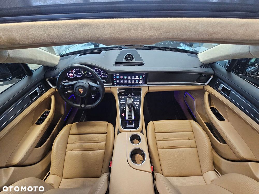 Porsche Panamera - 28