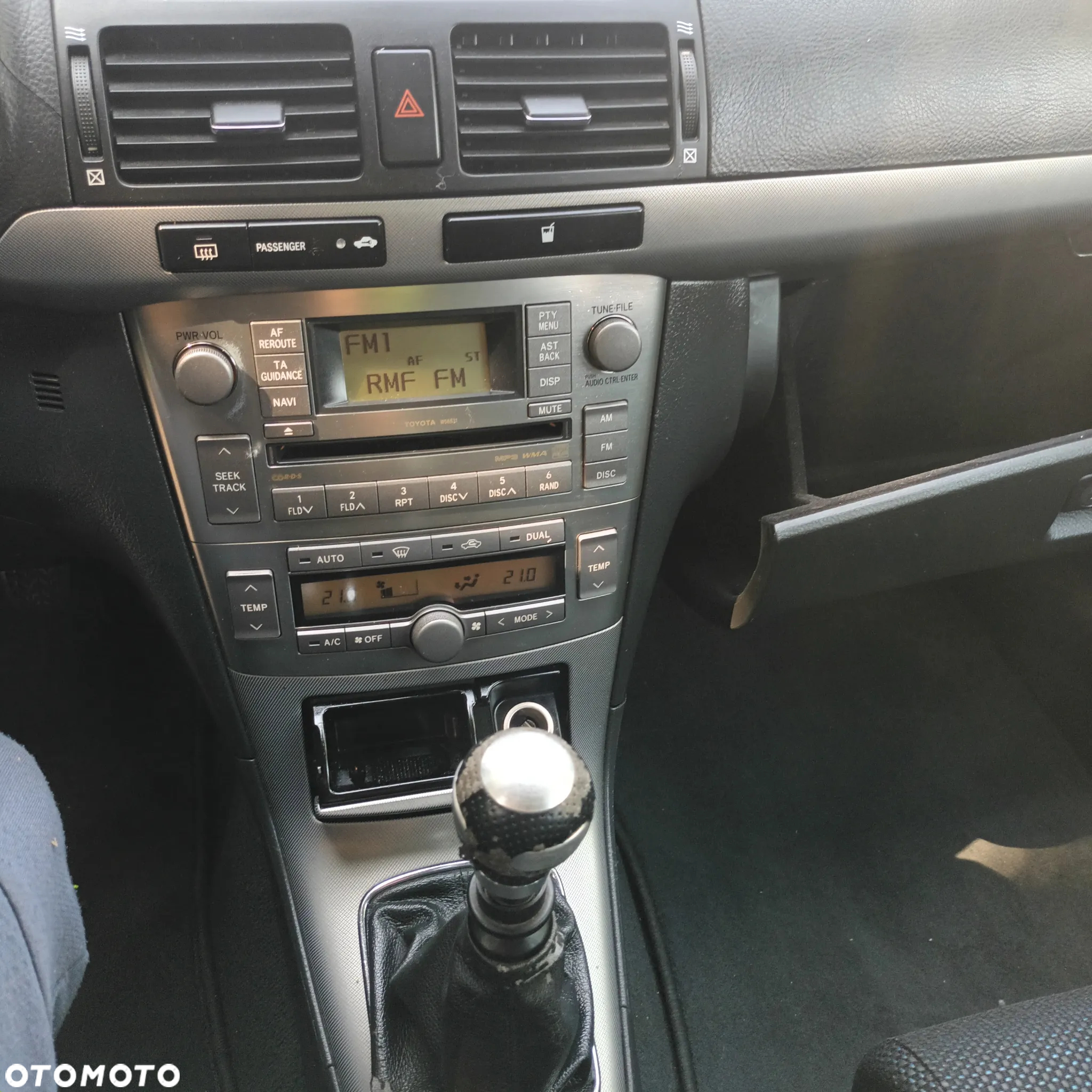 Toyota Avensis 2.0 D-4D Sol Premium - 7