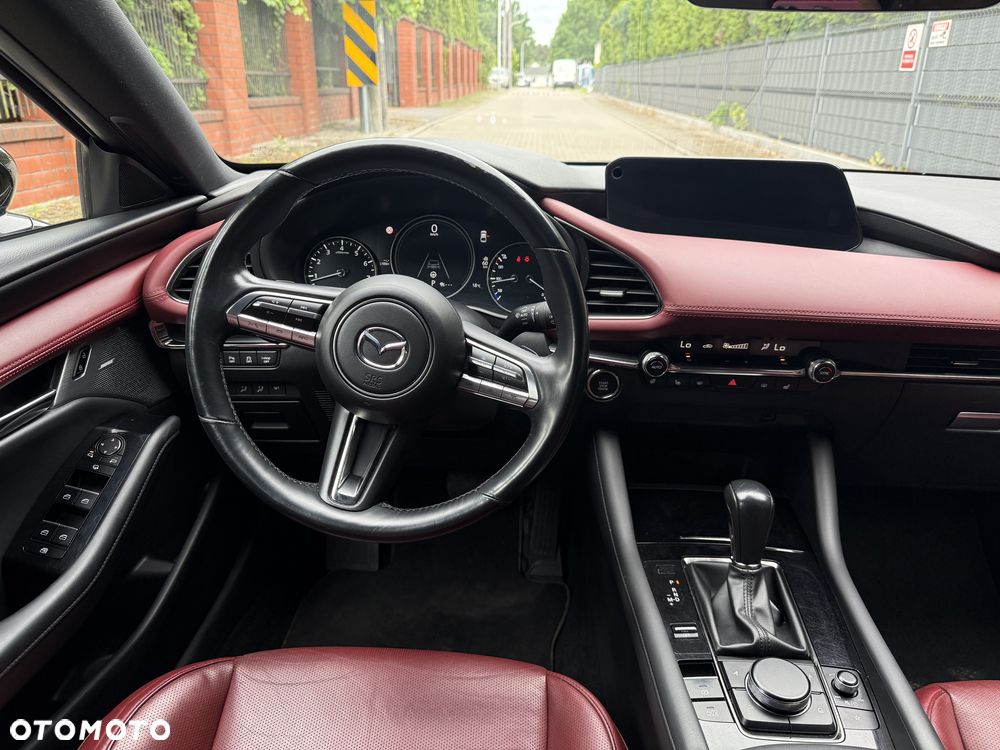Mazda 3 - 10