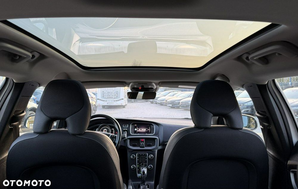 Volvo V40 - 18