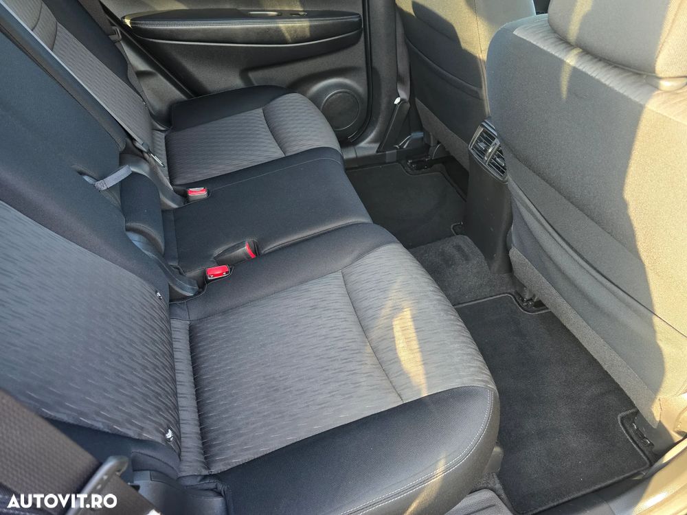 Nissan X-Trail 1.6 dCi Xtronic N-Connecta - 12