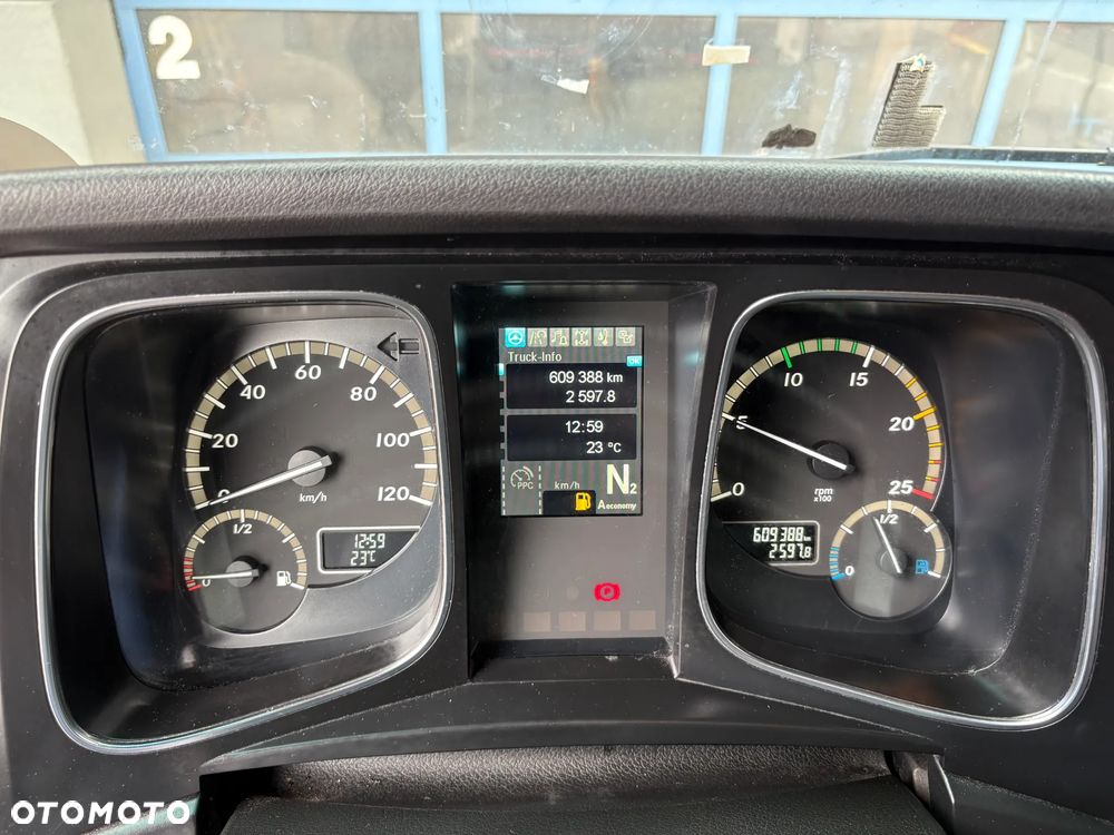 Mercedes-Benz ACTROS 1845 - 16