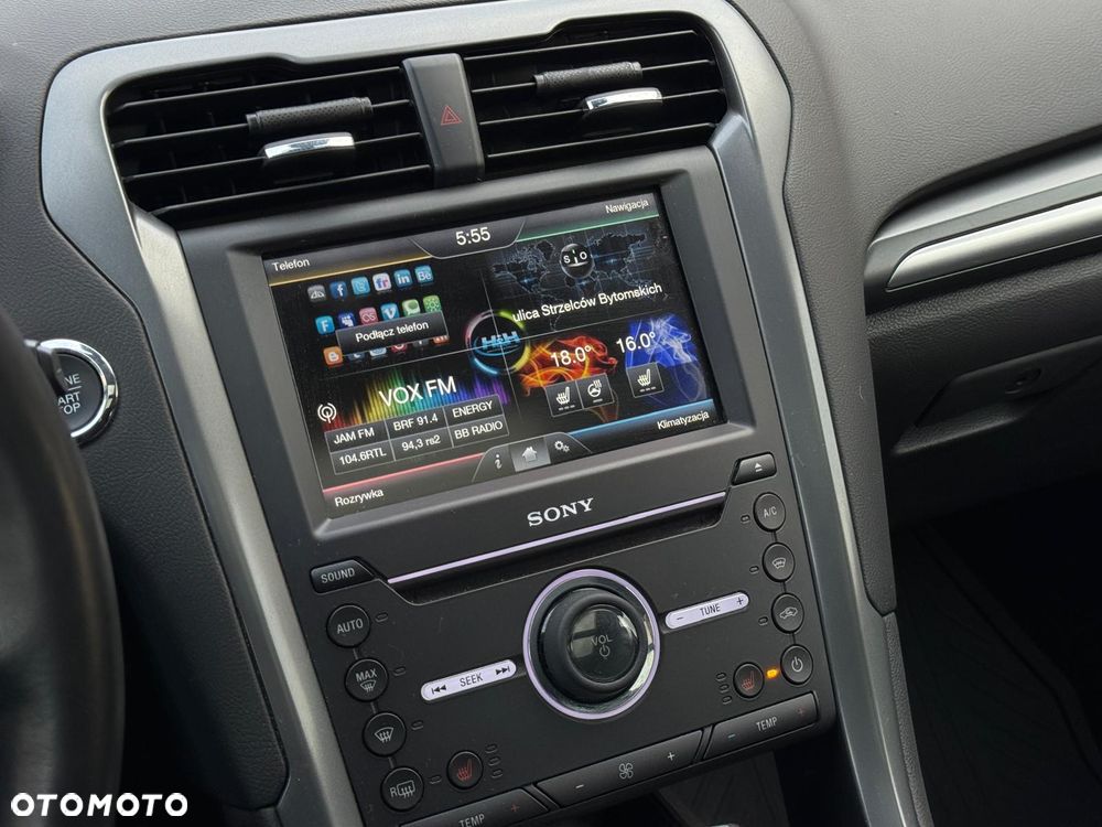 Ford Mondeo 2.0 EcoBoost STart-Stopp Autom Titanium - 24