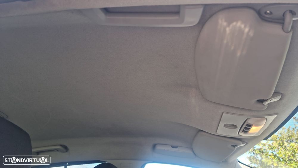 Ford Focus 1.6 TDCi Ghia - 16