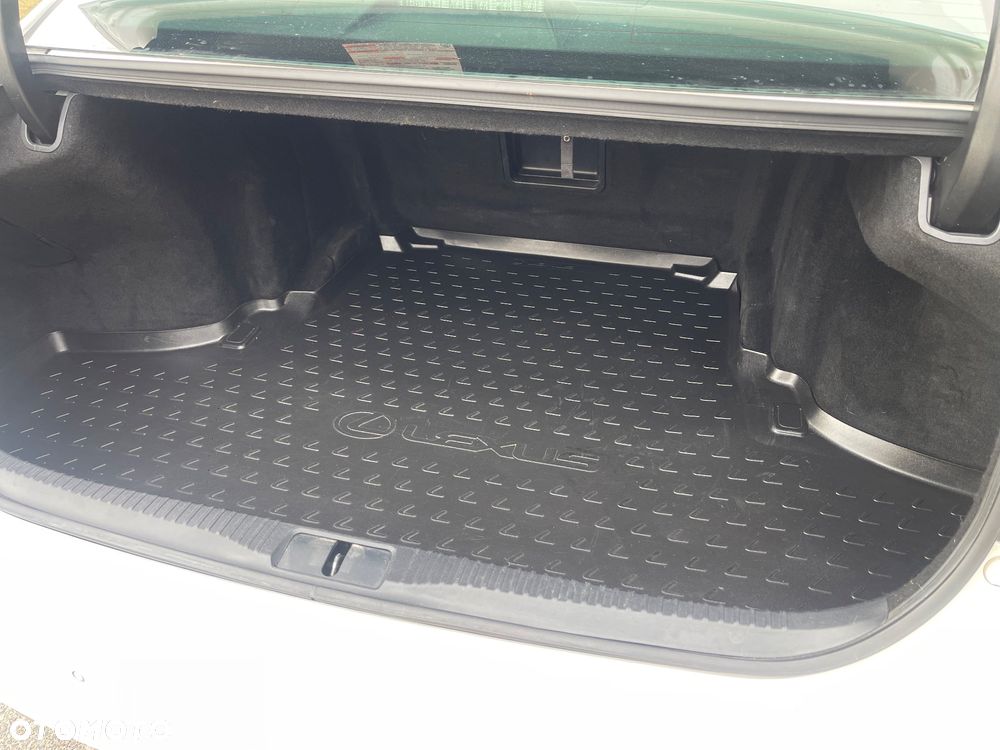 Lexus GS 200t / 300 Elegance - 20