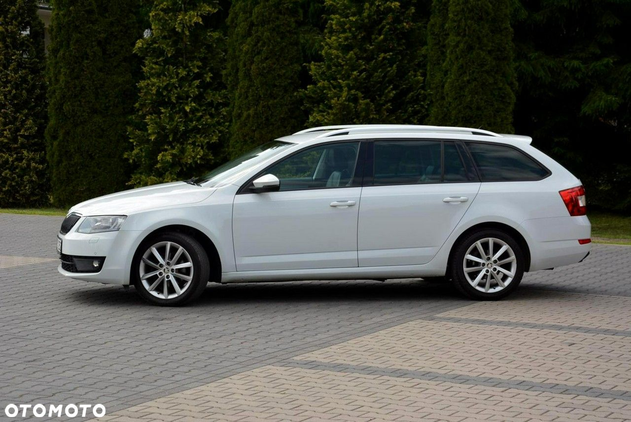 Skoda Octavia 2.0 TDI (Green tec) DSG Style - 4