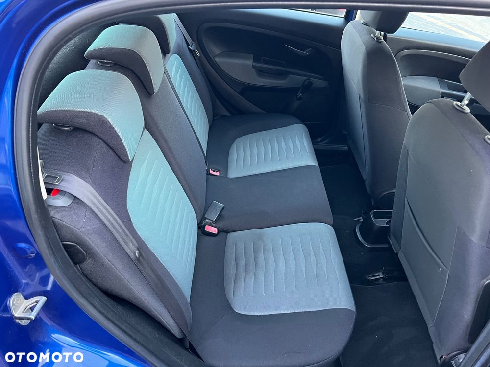 Fiat Punto 1.2 8V - 21