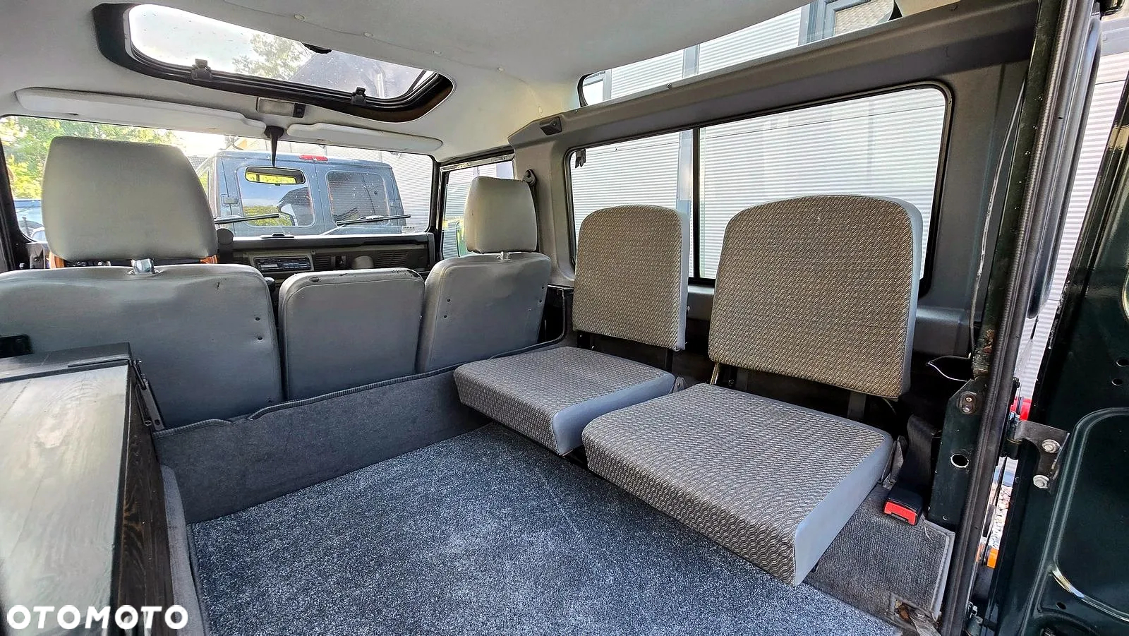 Land Rover Defender 90 2.5 TDI - 19