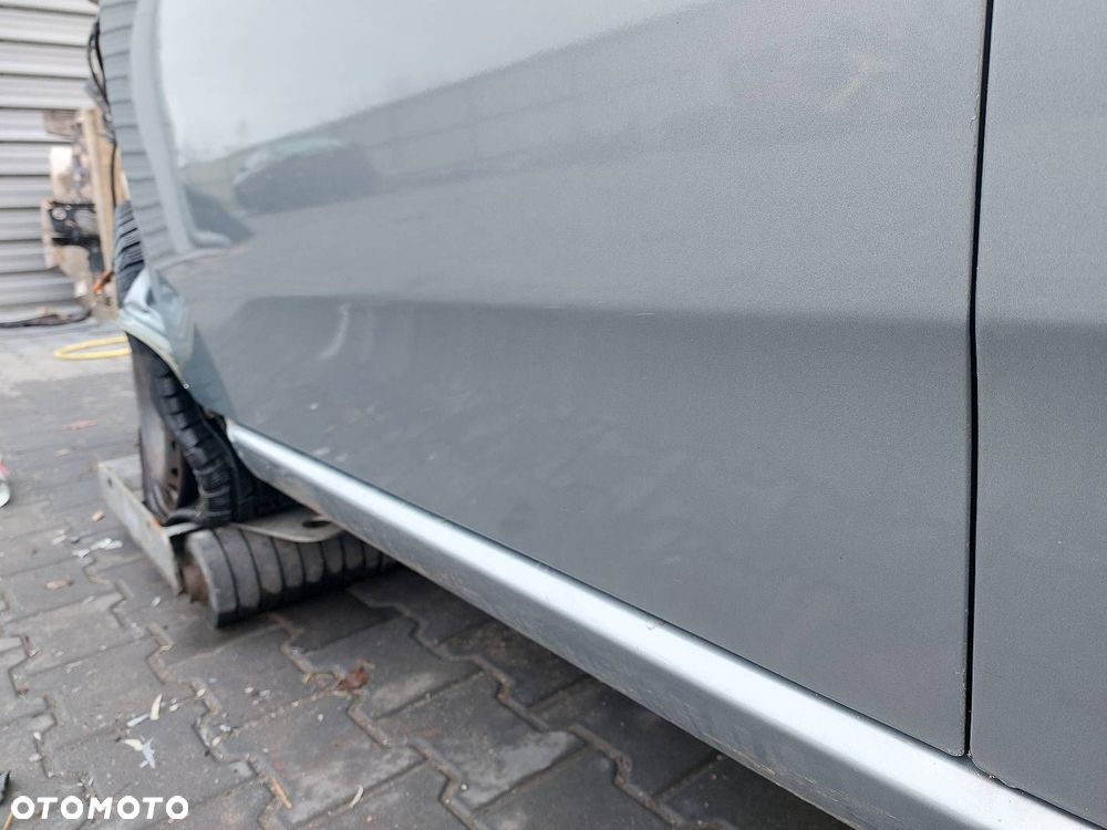 DRZWI KOMPLETNE LEWY PRZÓD FIAT GRANDE PUNTO I 595/A HB 5D - 10