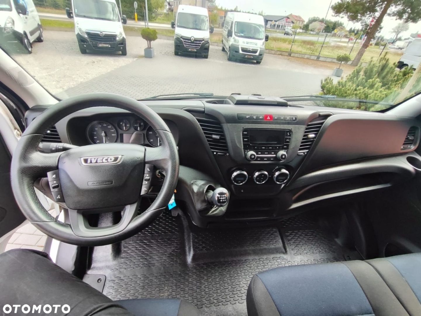 Iveco Daily - 12