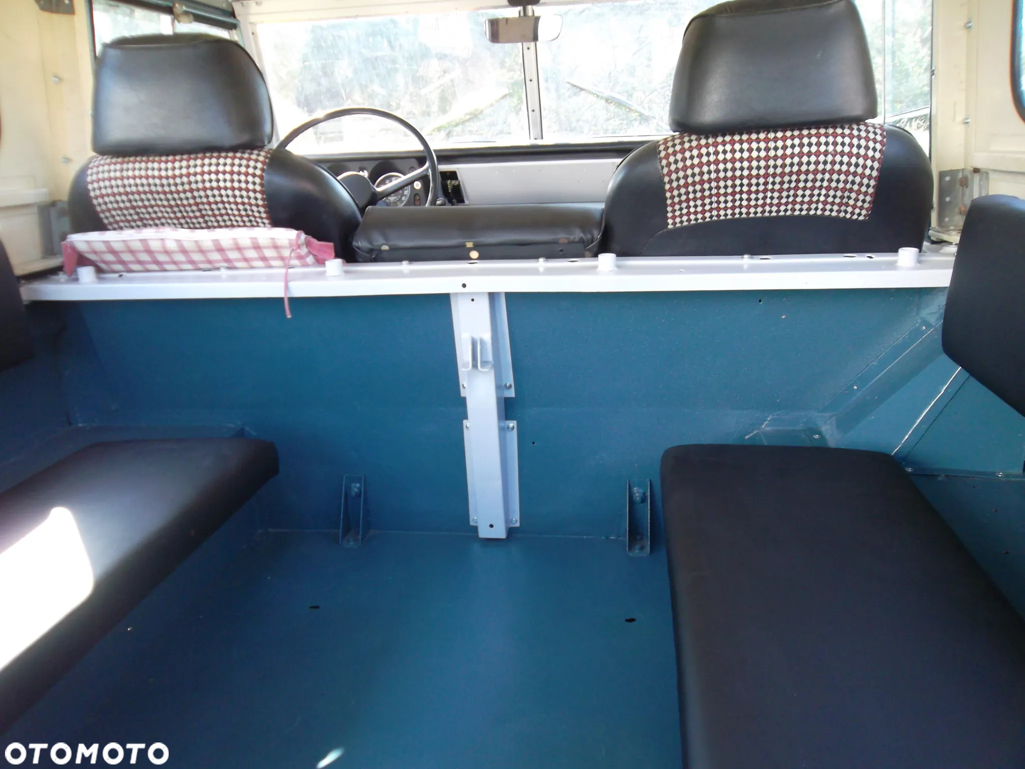 Land Rover Inny - 13